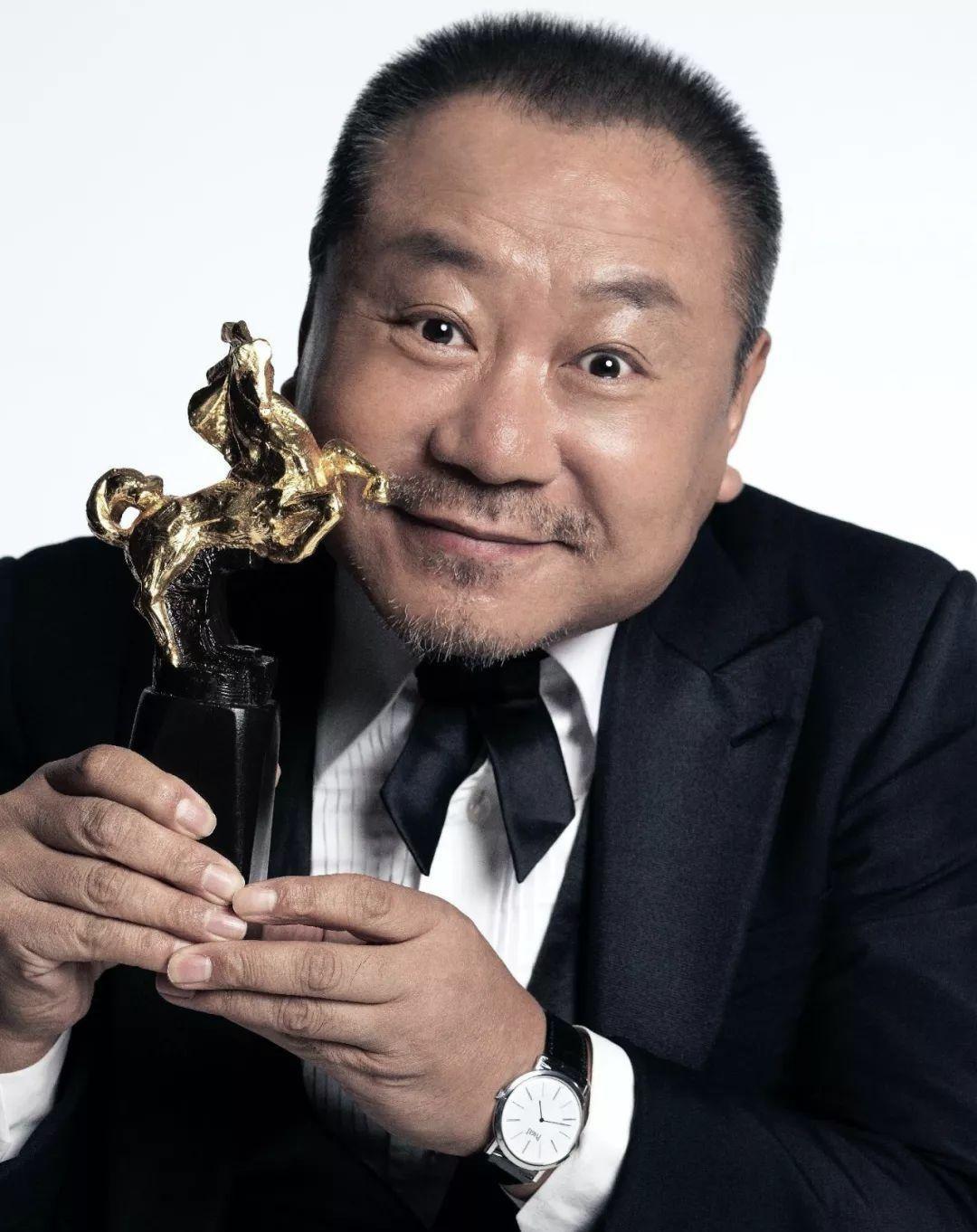 从相声演员到影视巨星的坎坷之路 范伟,这位出身于东北的相声演员