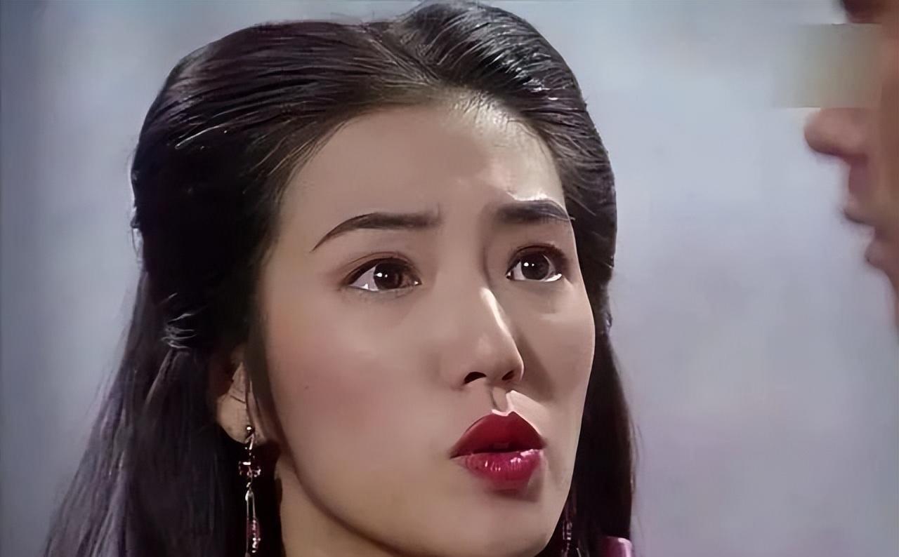 在《射雕英雄传》中,关宝慧所饰演的穆念慈被誉为"最丑",但她的演技