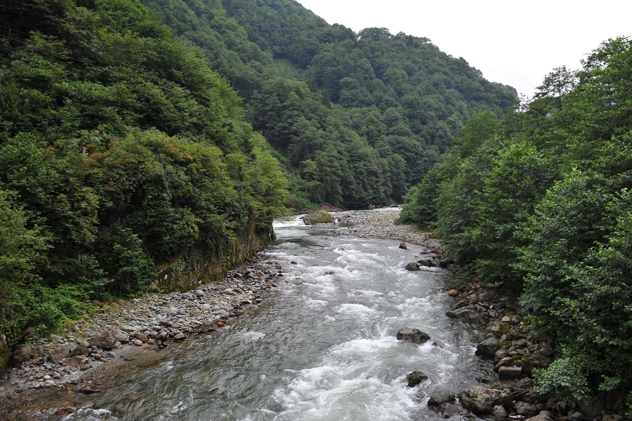 北川洒啦溪风景区 洒啦溪风景区位于四川省北川县,是一个以自然风光和