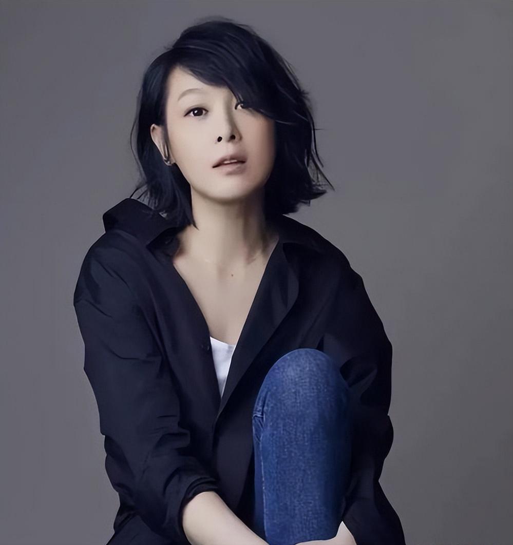 刘若英四合院传闻背后的真相:不仅仅是金钱与名利的博弈 近期,刘若英