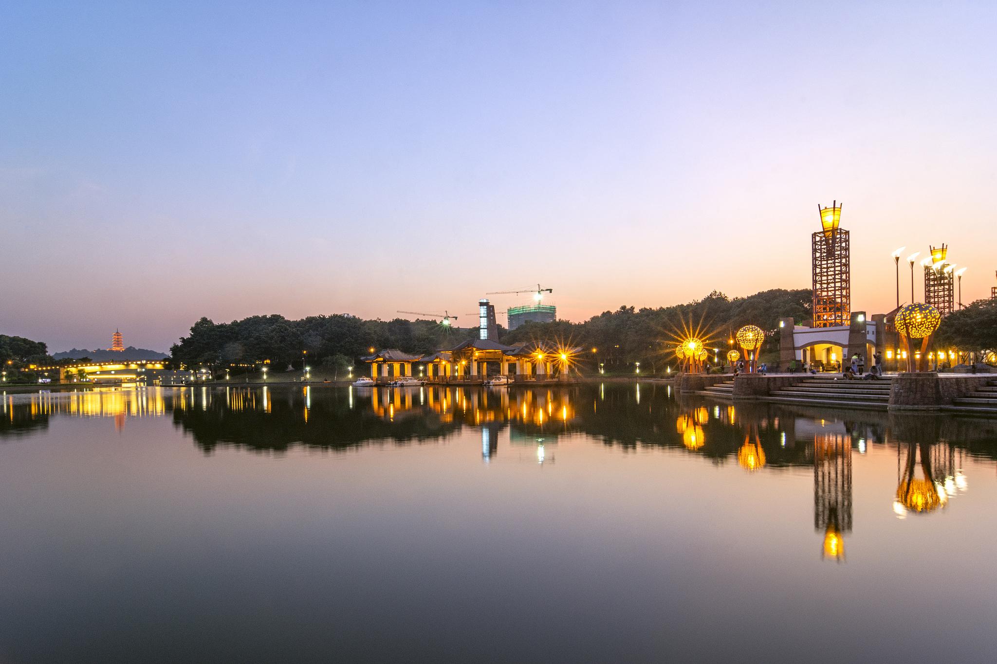 佛山绝美景点推荐 千灯湖公园,佛山祖庙,三水森林公园,顺德古城,西樵