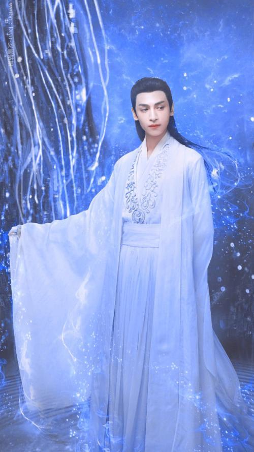 《香蜜沉沉烬如霜》:润玉的成长 润玉是《香蜜沉沉烬如霜》中的一个
