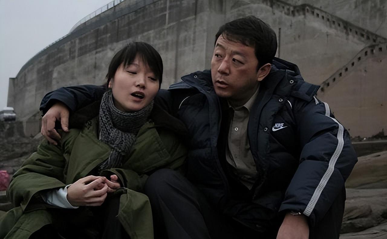 郭涛与李燃:爱情的奇妙邂逅 郭涛和李燃的爱情故事充满了戏剧性和令人