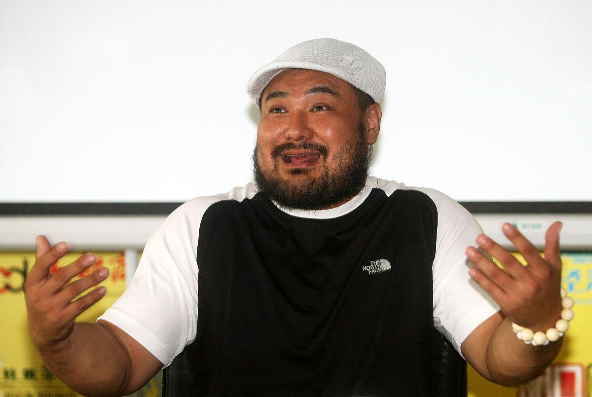 从"二傻子"到猛将的演艺之路 康凯,这位曾因扮演张飞而备受争议的演员