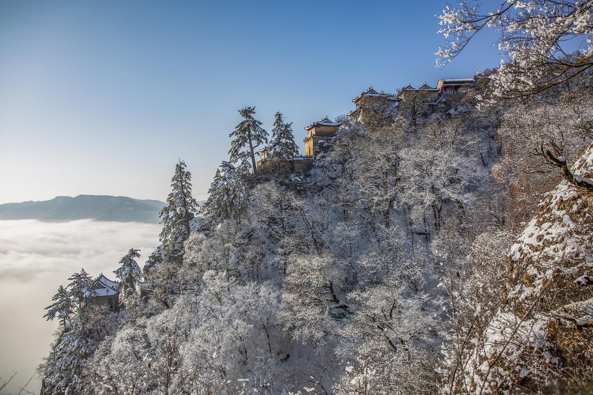 梵净山的雪景之美,已经成为了无数摄影爱好者和旅游者的心头好.