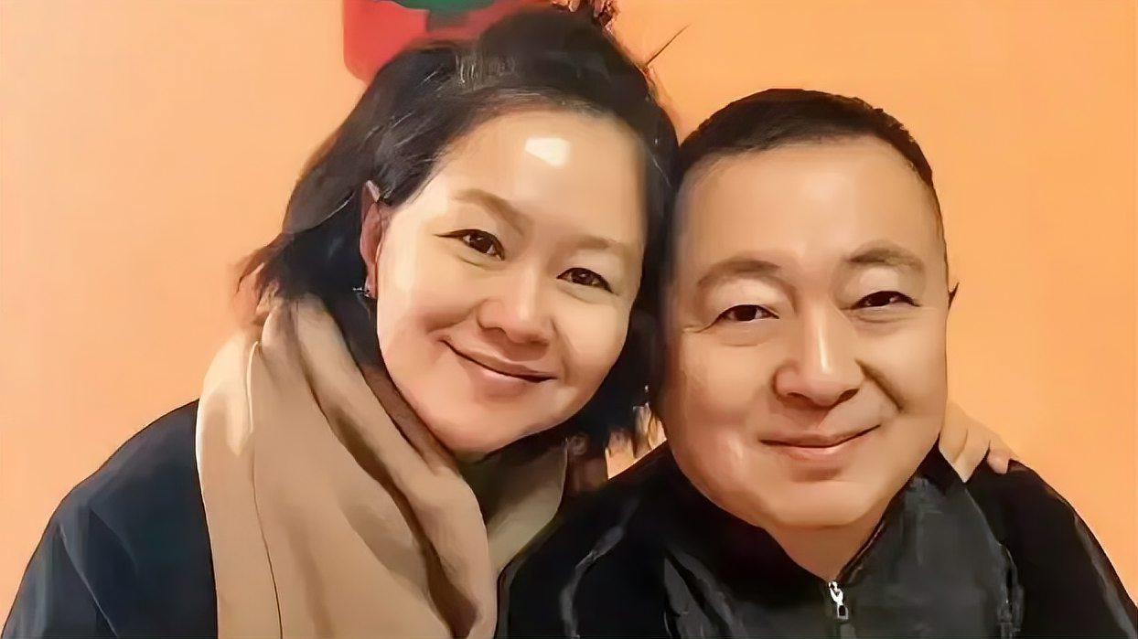 鞠萍姐姐和董浩叔叔:儿童节目主持人的欢乐使者 鞠萍姐姐和董浩叔叔是