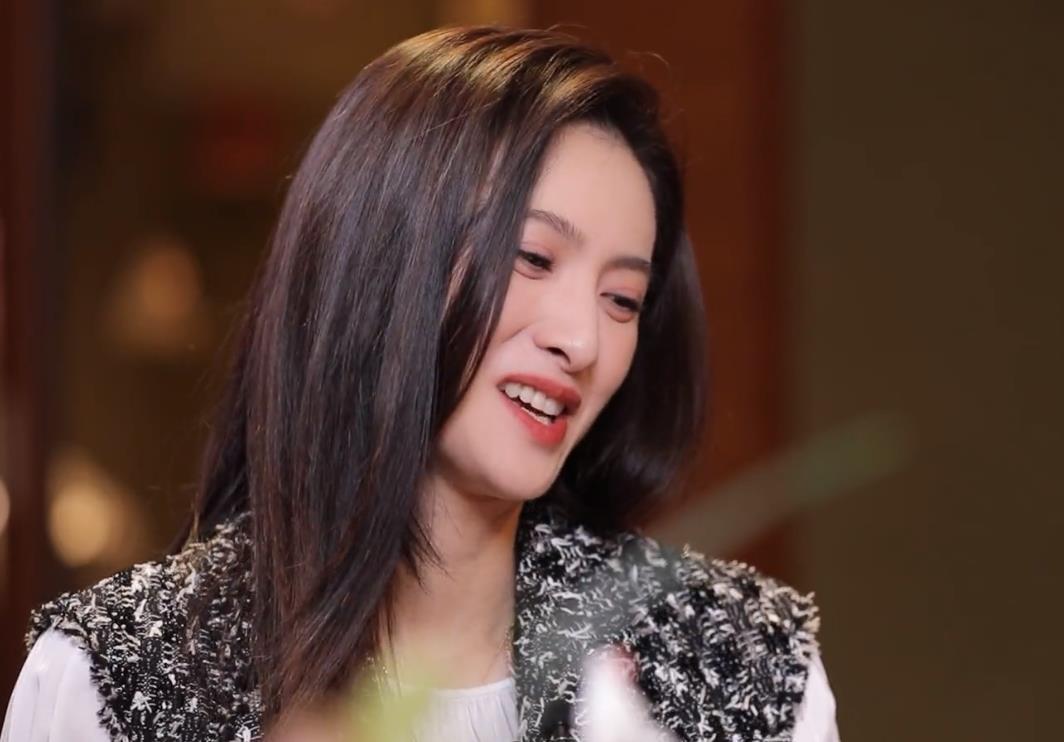 从"错嫁"靳东到幸福美满:隋俊波的情感与事业历程深度解读 隋俊波,一