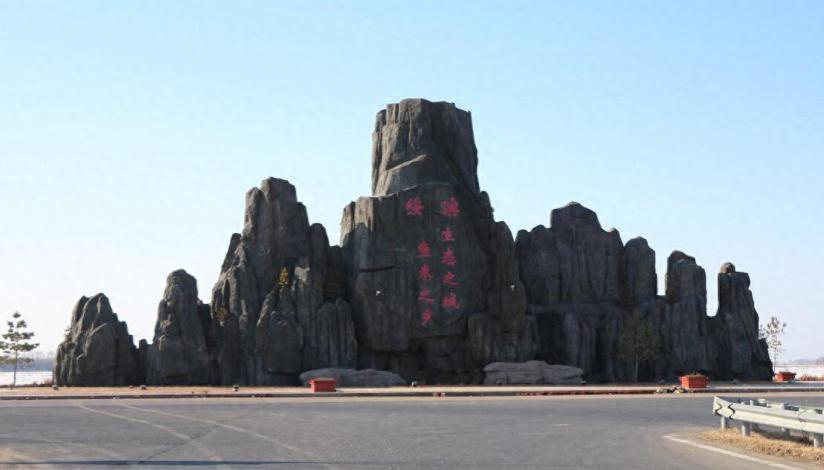 绥滨县:没有山,没有石头的神奇之地 绥滨县位于黑龙江省,整个县域都是