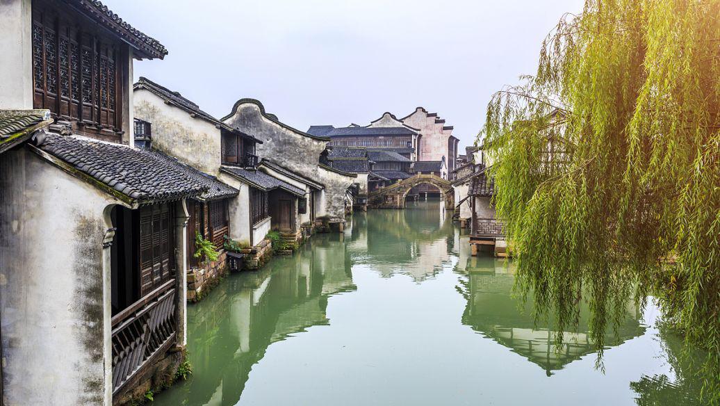 苏州木渎古镇游玩攻略 苏州,这座被誉为"人间天堂"的城市,以其独特的