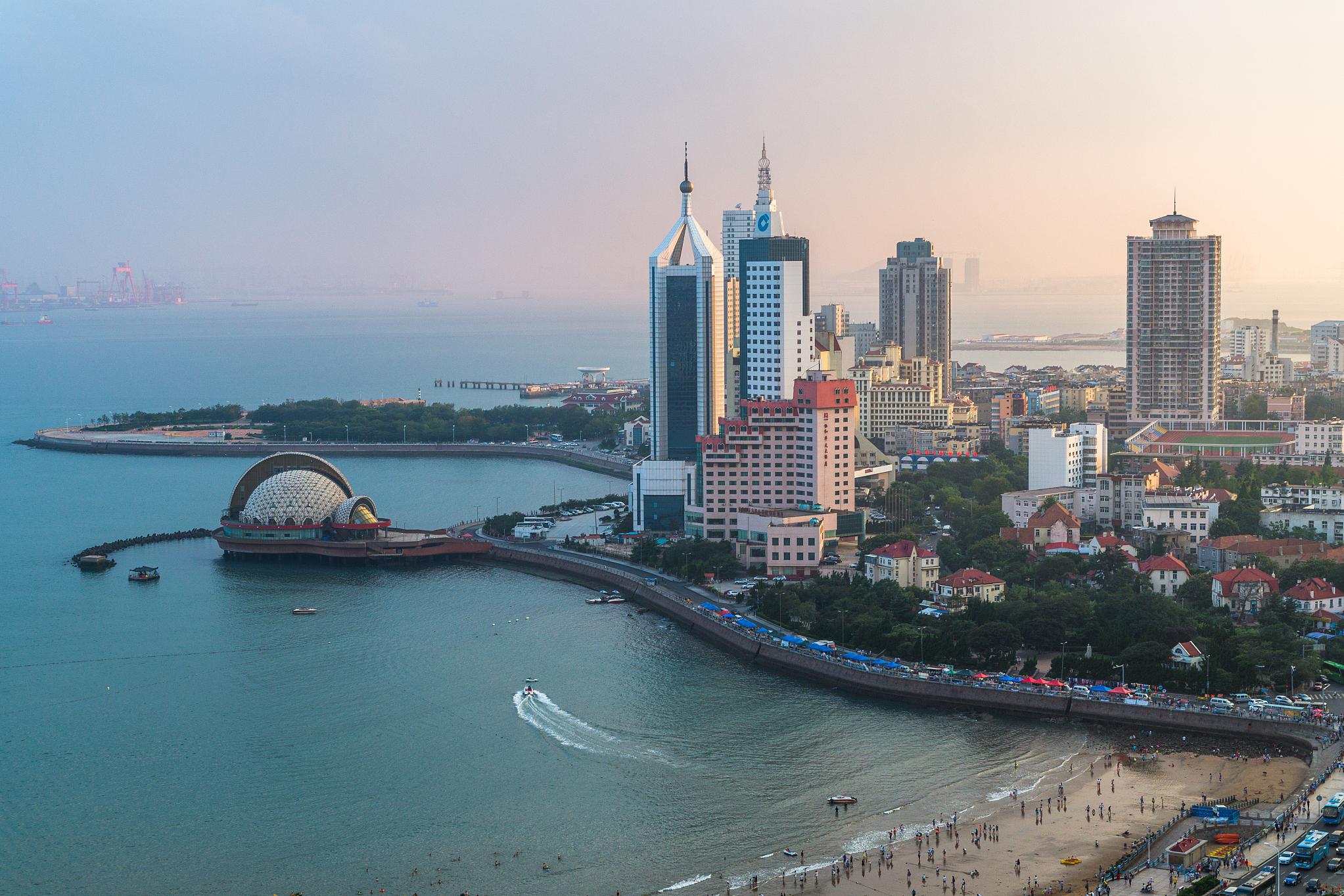 黄岛旅游攻略 黄岛,位于中国东海岸线上,是一个充满活力和魅力的旅游