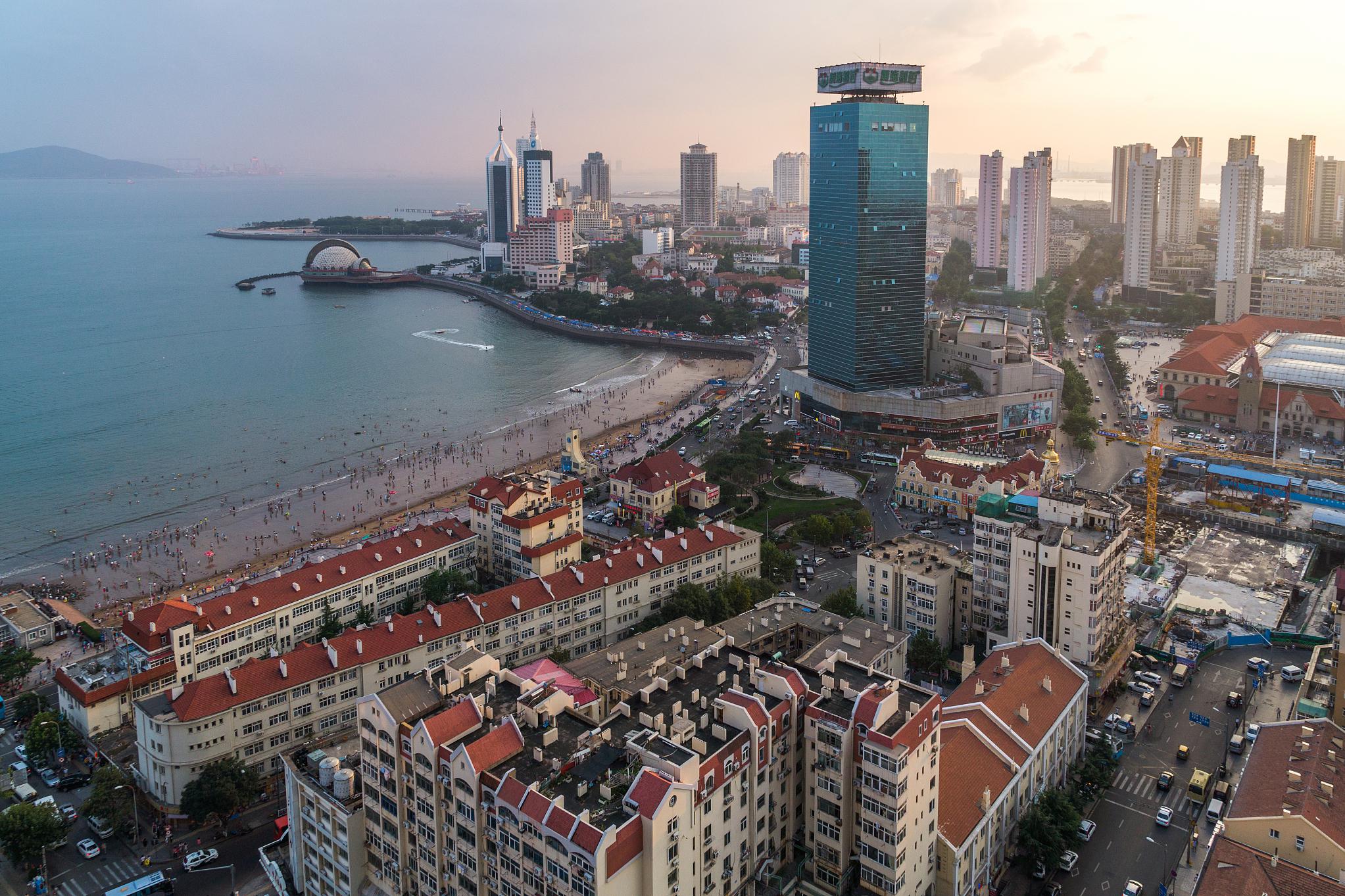 日照旅游景点攻略 日照市位于我国山东省沿海地带,拥有丰富的自然和