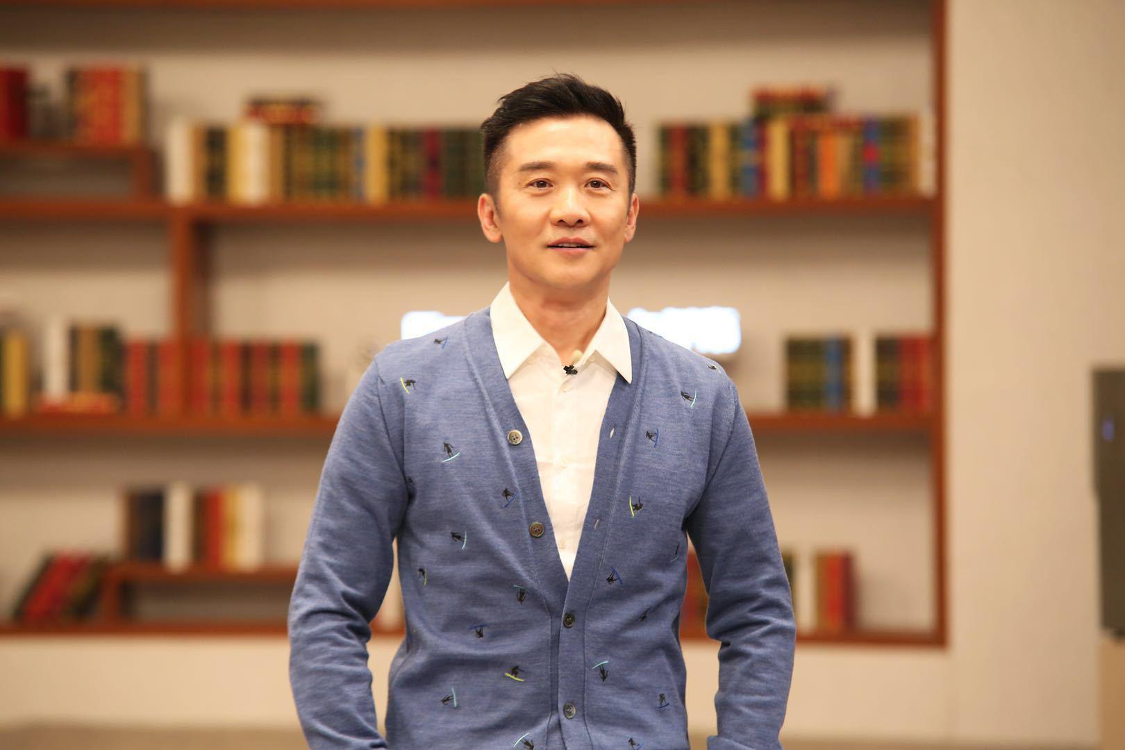 黄志忠,这位1969年出生于天津市和平区的男演员,拥有丰富的演艺生涯