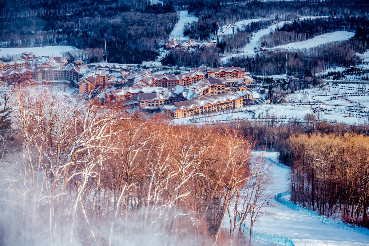 目的地自然也都不一样,比如有的人为了看冬天最美的雪景,有的人是为了