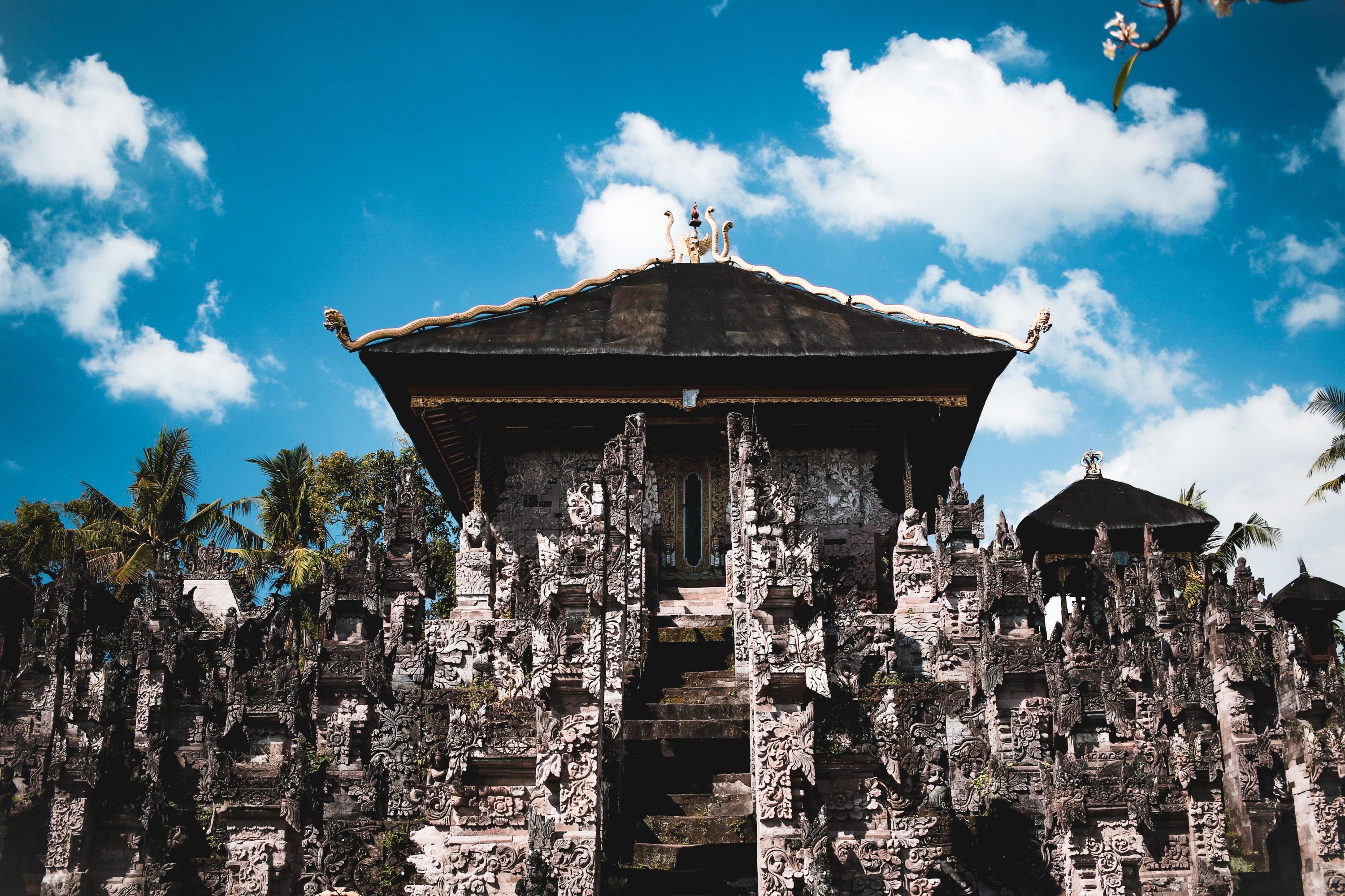 巴厘岛,印尼的旅游胜地 巴厘岛,被誉为印度尼西亚的旅游胜地,自20世纪