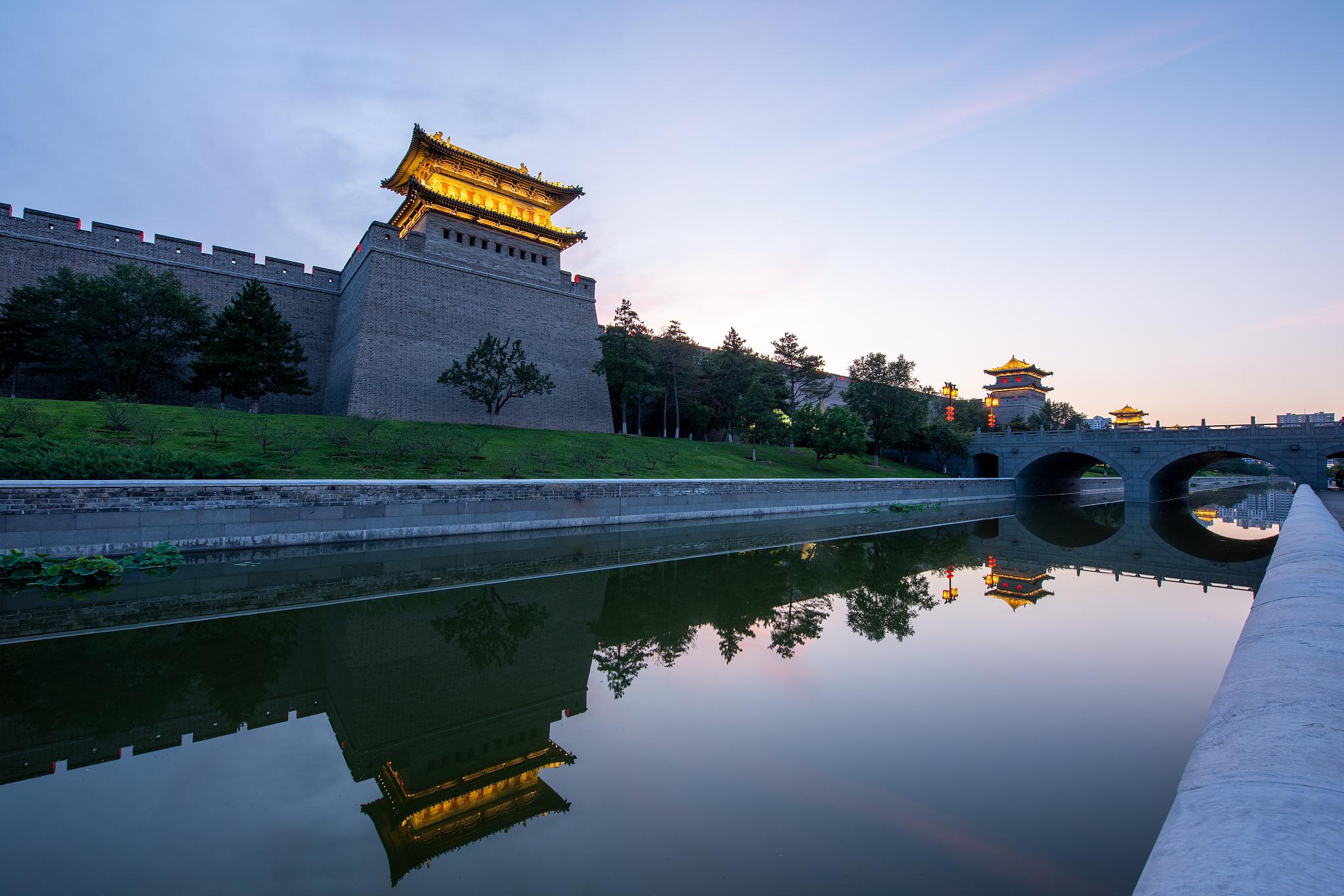 大同古城墙遗址公园,值得一游 大同古城墙遗址公园,位于中国山西省大