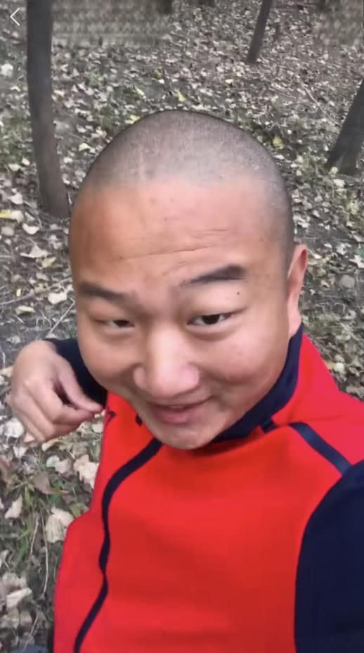 阿giao称小杨哥邀请他加入三只羊,小杨哥亲自否认 网红阿giao在直播中