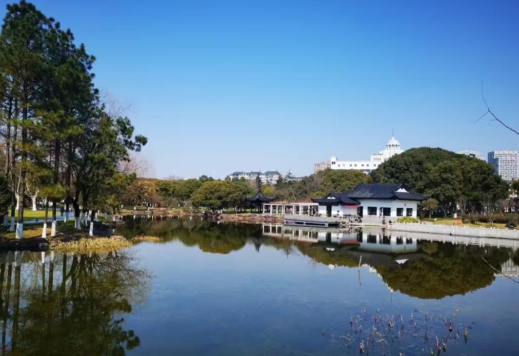 范蠡湖公园,嘉兴市的一张名片 浙江省嘉兴市范蠡湖公园,一处景色宜人