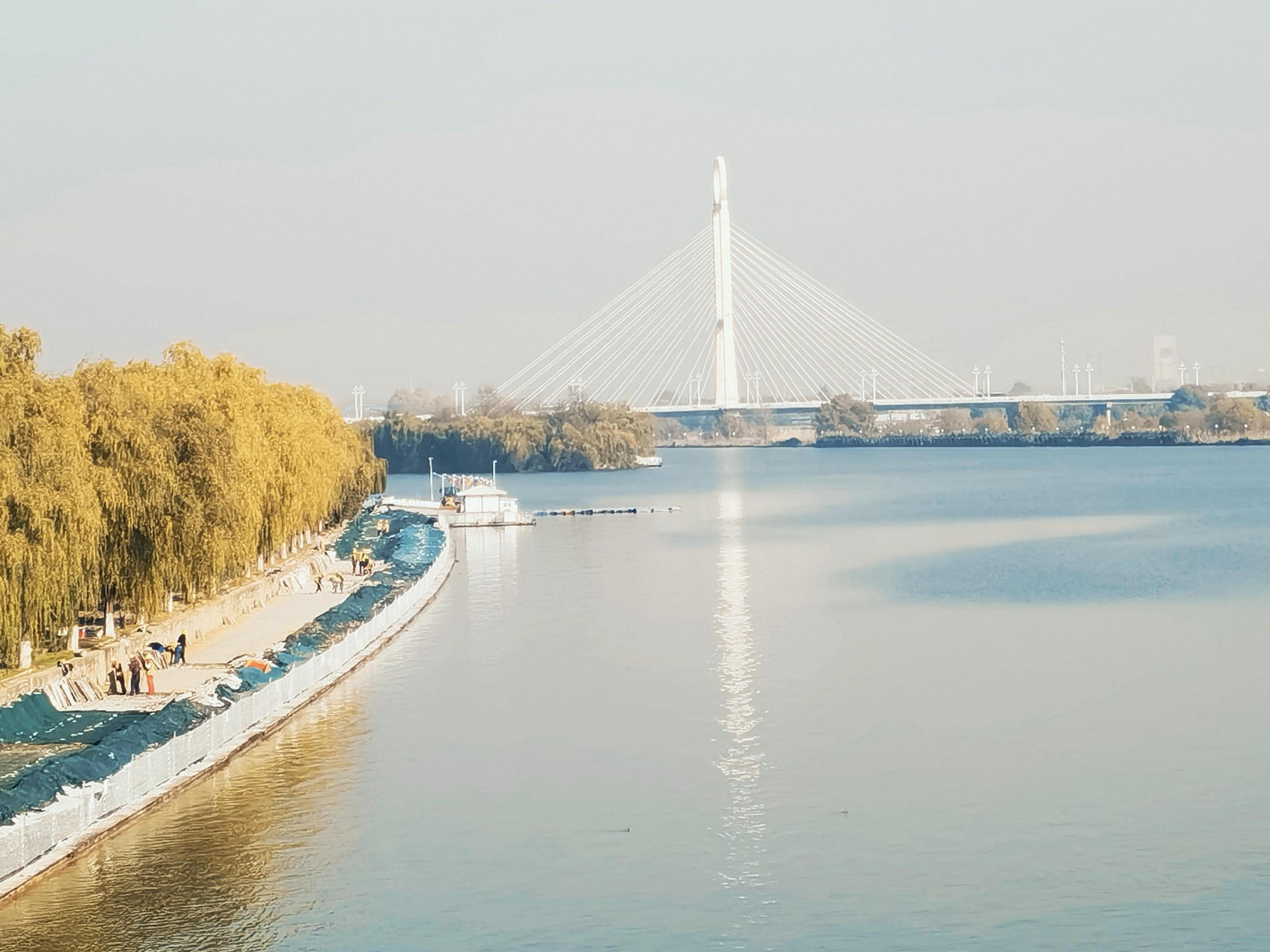 咸阳古渡廊桥欣赏和拍摄资源 咸阳古渡廊桥欣赏和拍摄资源很多,故事也