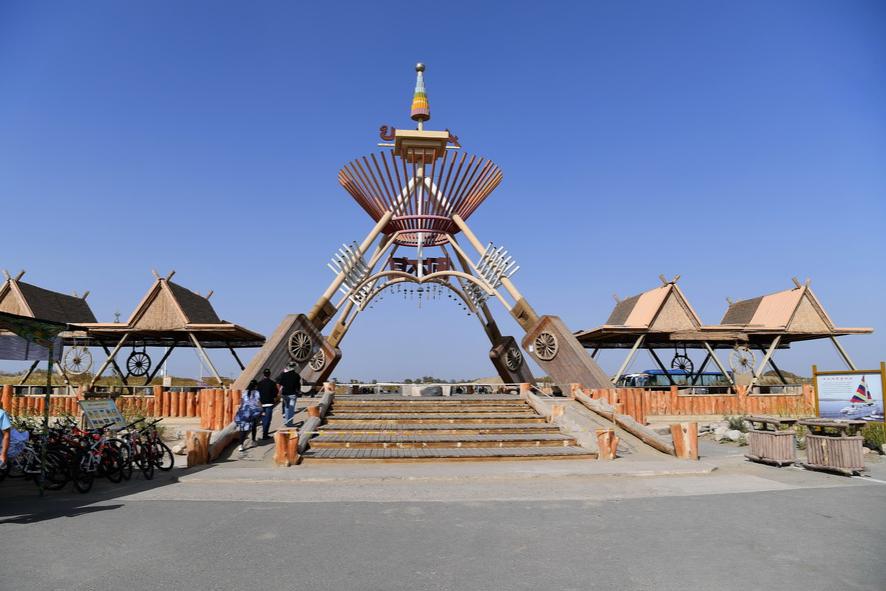 罗布人村寨,新疆的一处神秘风景区 罗布人村寨,位于