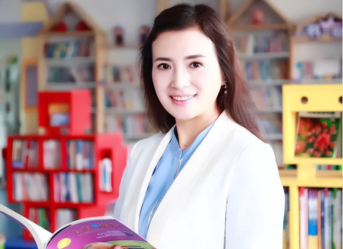 央视主持人王欢,一个备受喜爱的播音员,她的一生充满了奋斗和努力.