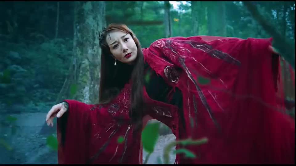 司藤中白英的真实身份与爱恨交织的过往 白英是司藤分体的另一半,她