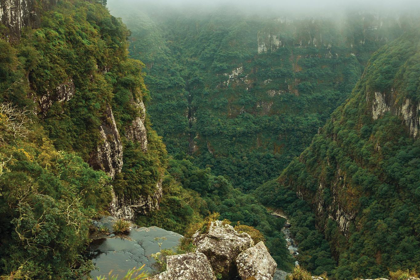唐家湾景区:自然人文历史的完美融合 承德唐家湾景区位于中国河北省