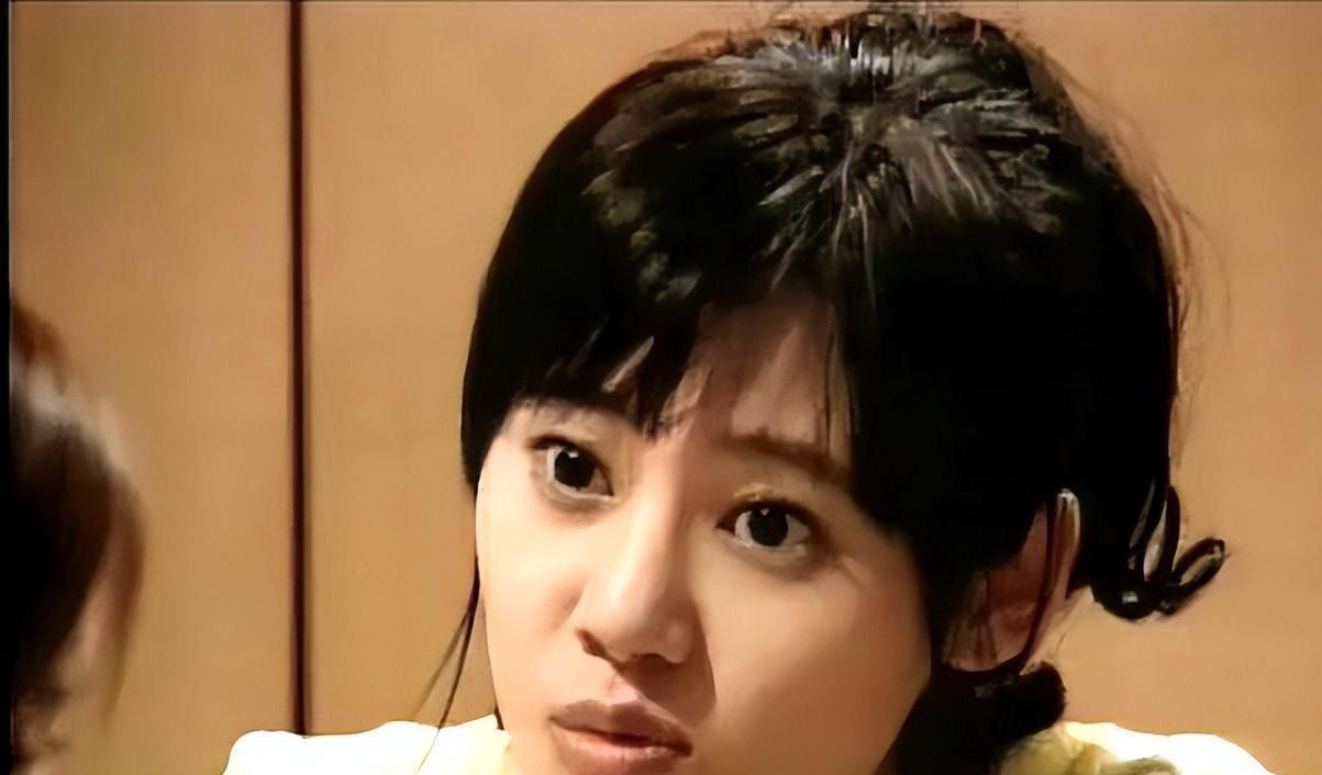 秋瓷炫:我这辈子最正确的决定 秋瓷炫的童年内敛而沉寂,父母情绪起伏