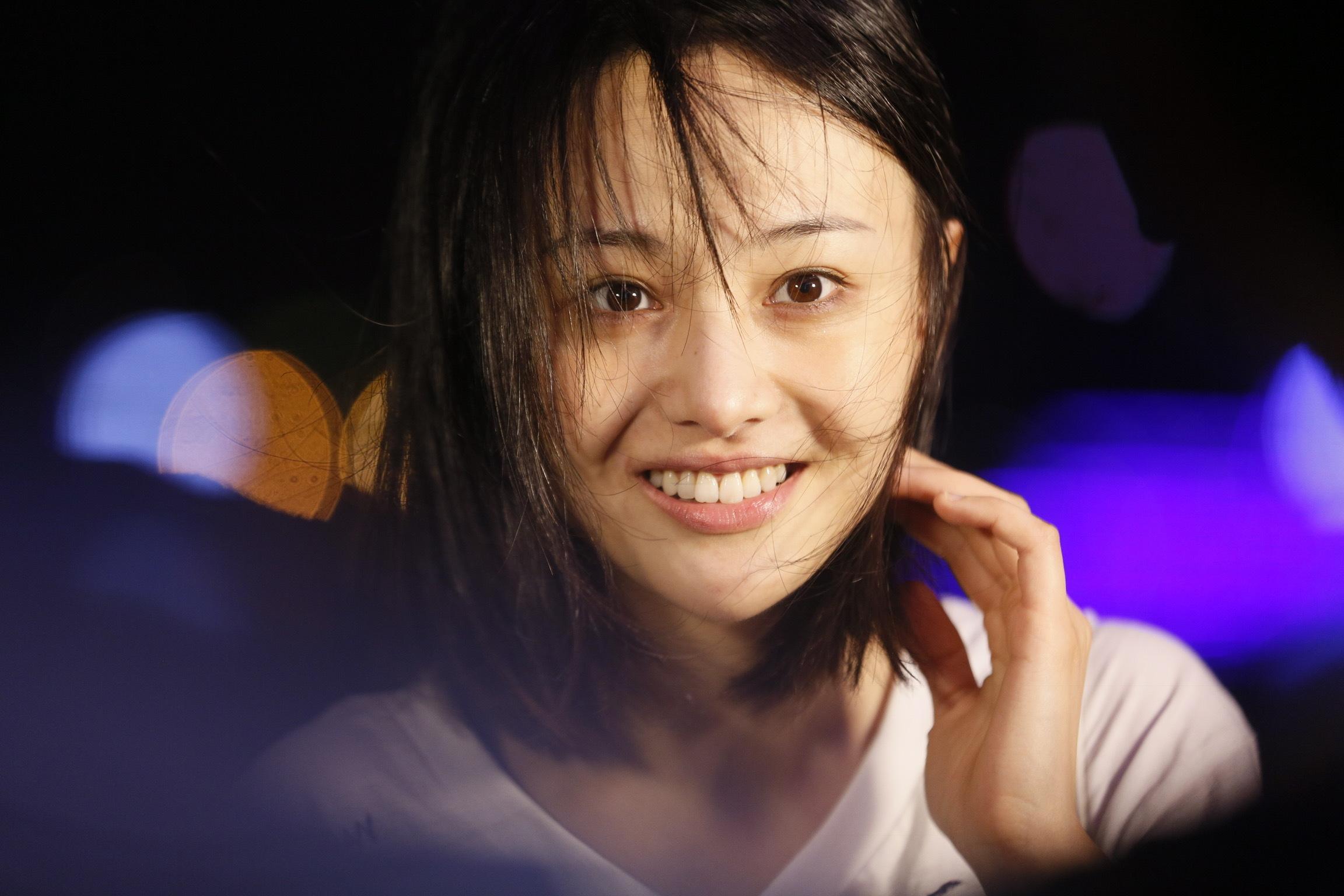 郑爽陷合同纠纷,9050万执行款引发热议 演员郑爽卷入了一场牵涉数千万