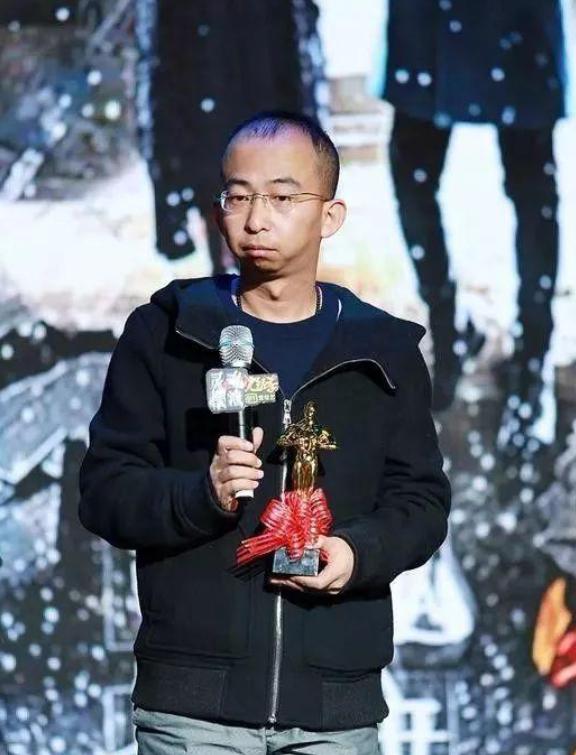 巨兴茂:丑小鸭变白天鹅,逆袭人生赢家 巨兴茂,一个长相奇特的男人