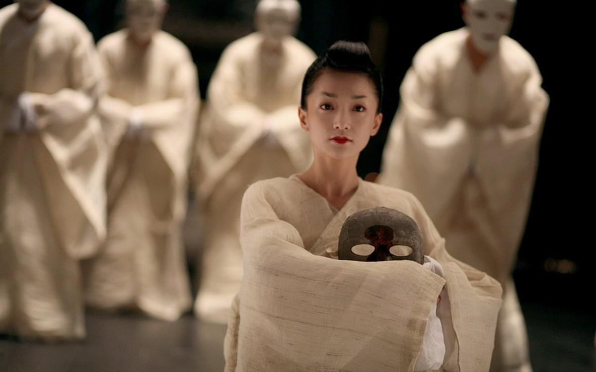 《夜宴》:权谋纷争与人性复杂 影片《夜宴》通过描绘五代十国历史风貌