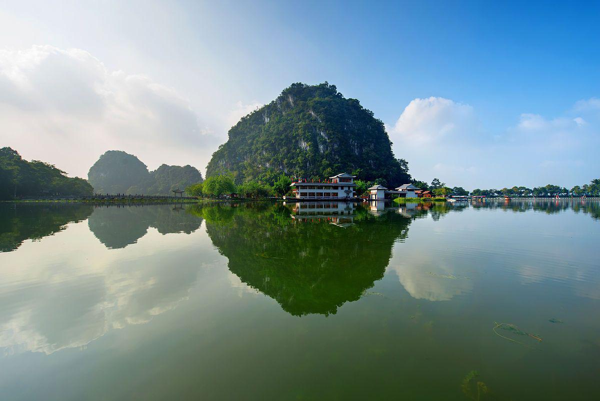 肇庆旅游攻略 广东省中西部肇庆市被联合国评为全世界最宜居的城市之