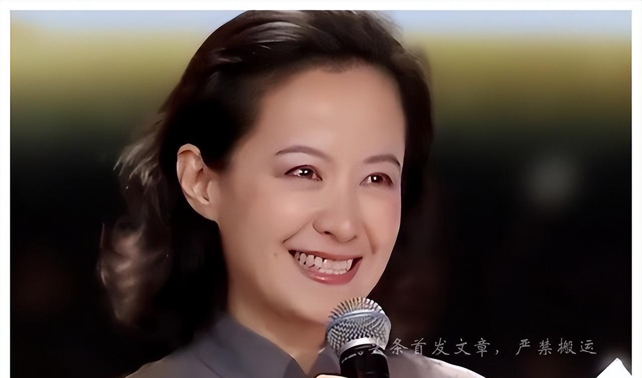 剧雪与导演何群:友谊的深度与人生转折 演艺圈中,总有些故事让人感叹