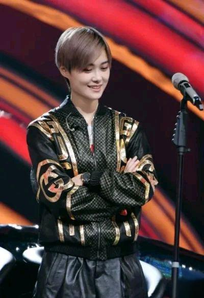 河南明星:娱乐圈的璀璨之星与未来展望 河南籍明星在娱乐圈中展现出