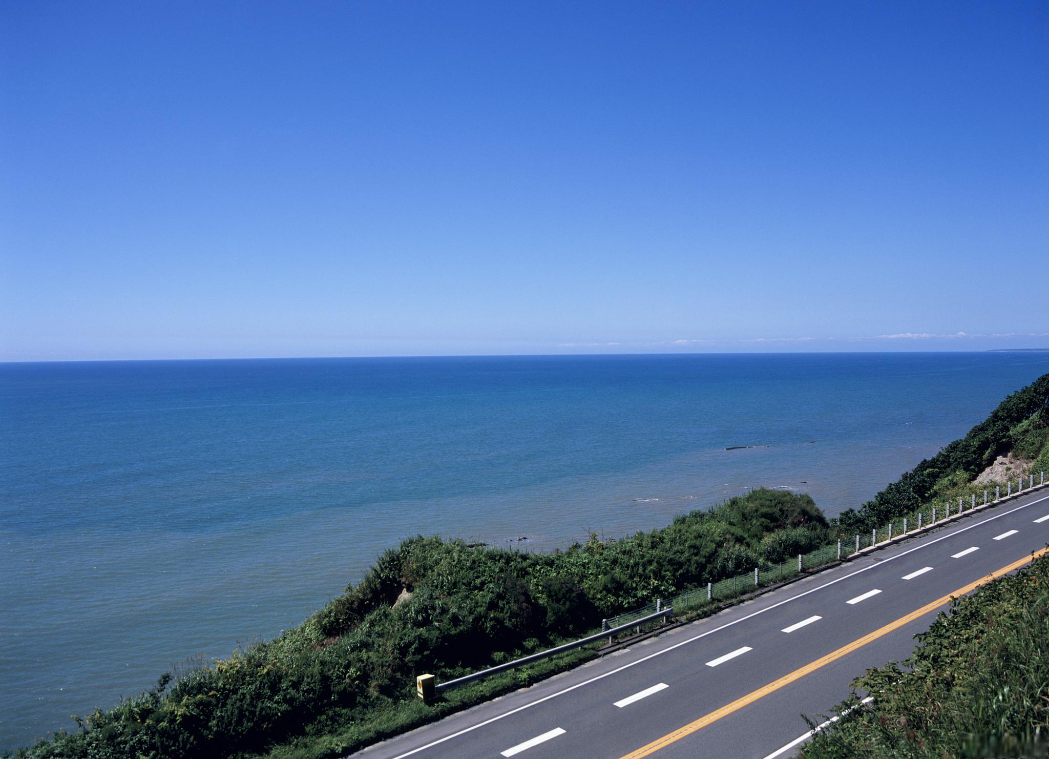 大连旅游攻略 大连,这座位于中国东北沿海的城市,以其独特的海洋风光