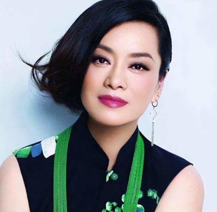 金炜玲:乐坛失落的天使,梦想与命运的博弈 金炜玲,这个名字对于许多80