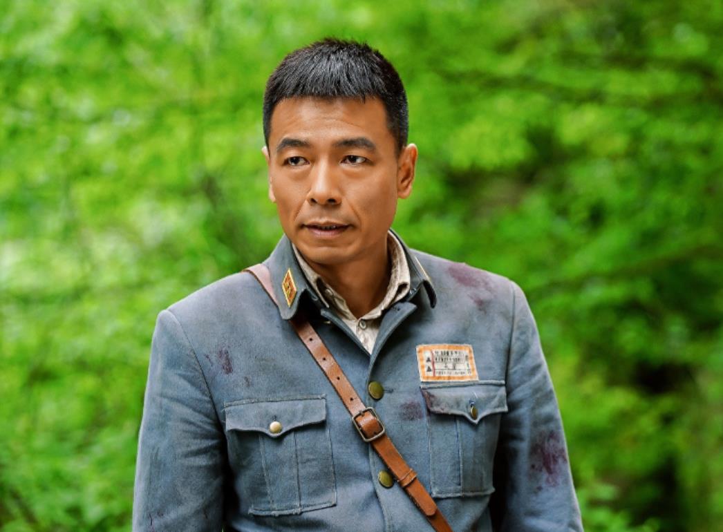 王挺:从警察到演员,不畏艰难险阻的实力派艺人 王挺,一个充满阳刚之气