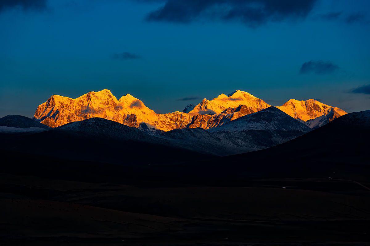 亚东县旅游攻略 亚东县隶属西藏日喀则市,地处喜马拉雅山脉中段,向南