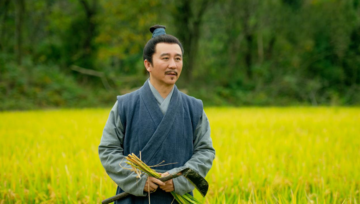 赵毅:从京剧演员到商界探索,演技与人品赢得观众厚爱 赵毅,演员,出生