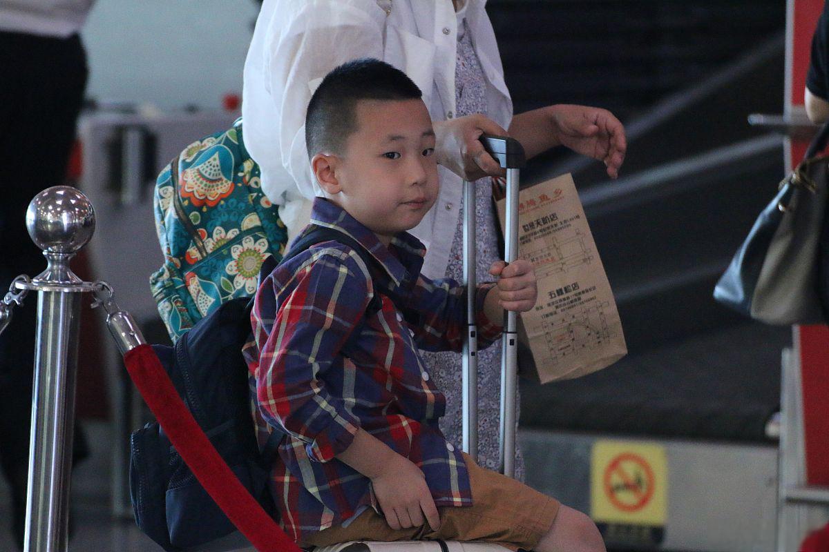 林永健13岁儿子林大竣全英文采访 林永健的儿子林大竣在接受全英文