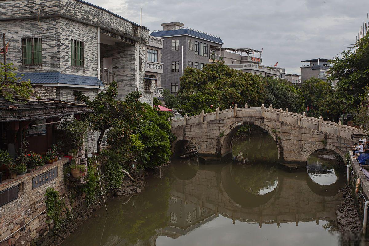 它被誉为岭南水乡的瑰宝,对于喜欢乡村游的旅行者来说,这里是一个不容