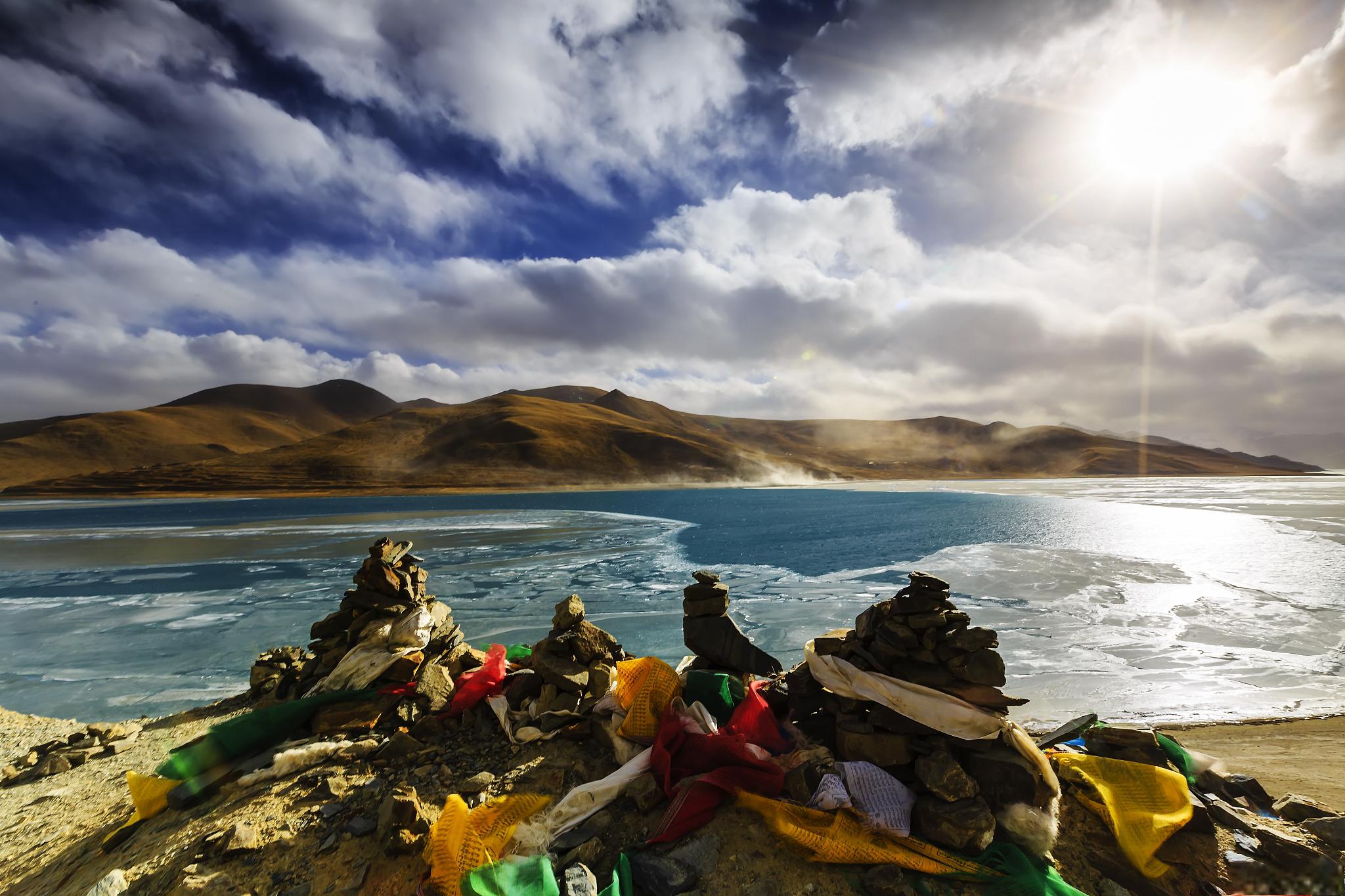穿越高原,拥抱蓝色精灵--羊卓雍措自驾游攻略 作为西藏自治区的著名
