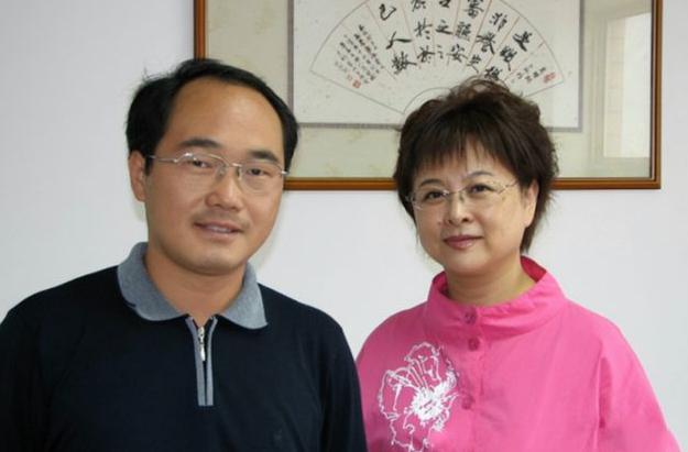 央视主持人肖晓琳:26字遗言太深刻 前"央视一姐"肖晓琳在美国儿子家中