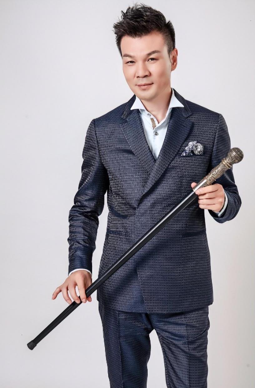 昔日主持一哥的沉浮与抗病之路 李彬曾是娱乐圈中备受瞩目的主持人