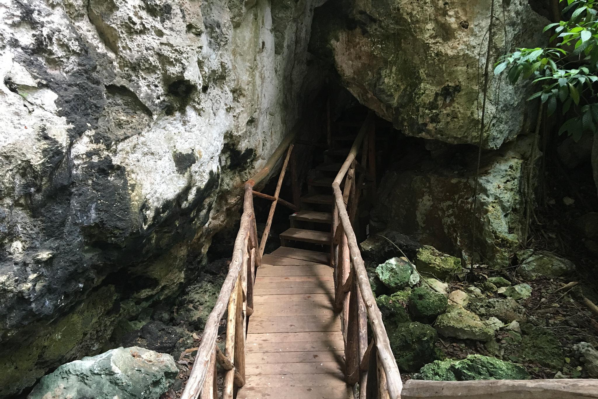 永嘉大若岩:山水之韵,人文之魂 永嘉大若岩位于温州的母亲河瓯江之畔