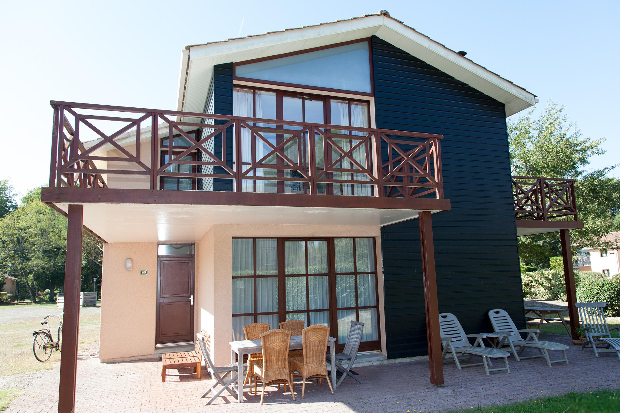 钢构别墅,以其快速建造和环保特性受到许多人的青睐.