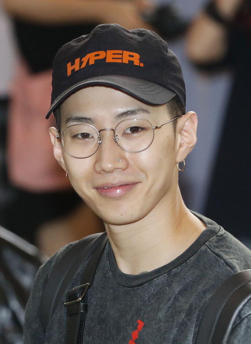 朴宰范:从偶像团体到个人发展的全能艺人 朴宰范,一个才华横溢的音乐