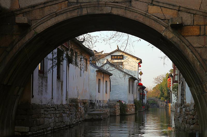 东栅景区:一颗璀璨的明珠 东栅景区,位于浙江省嘉兴市桐乡市乌镇,是