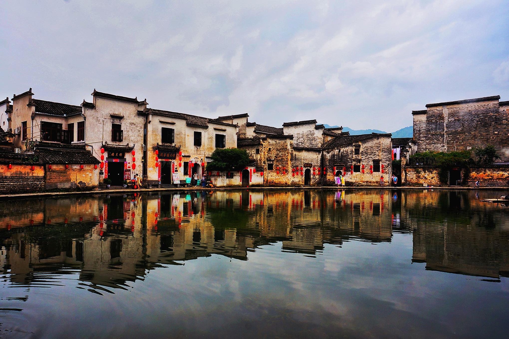 安徽自驾游:与风景对话的旅程 安徽,一片蕴藏无尽风光的土地,等待你的