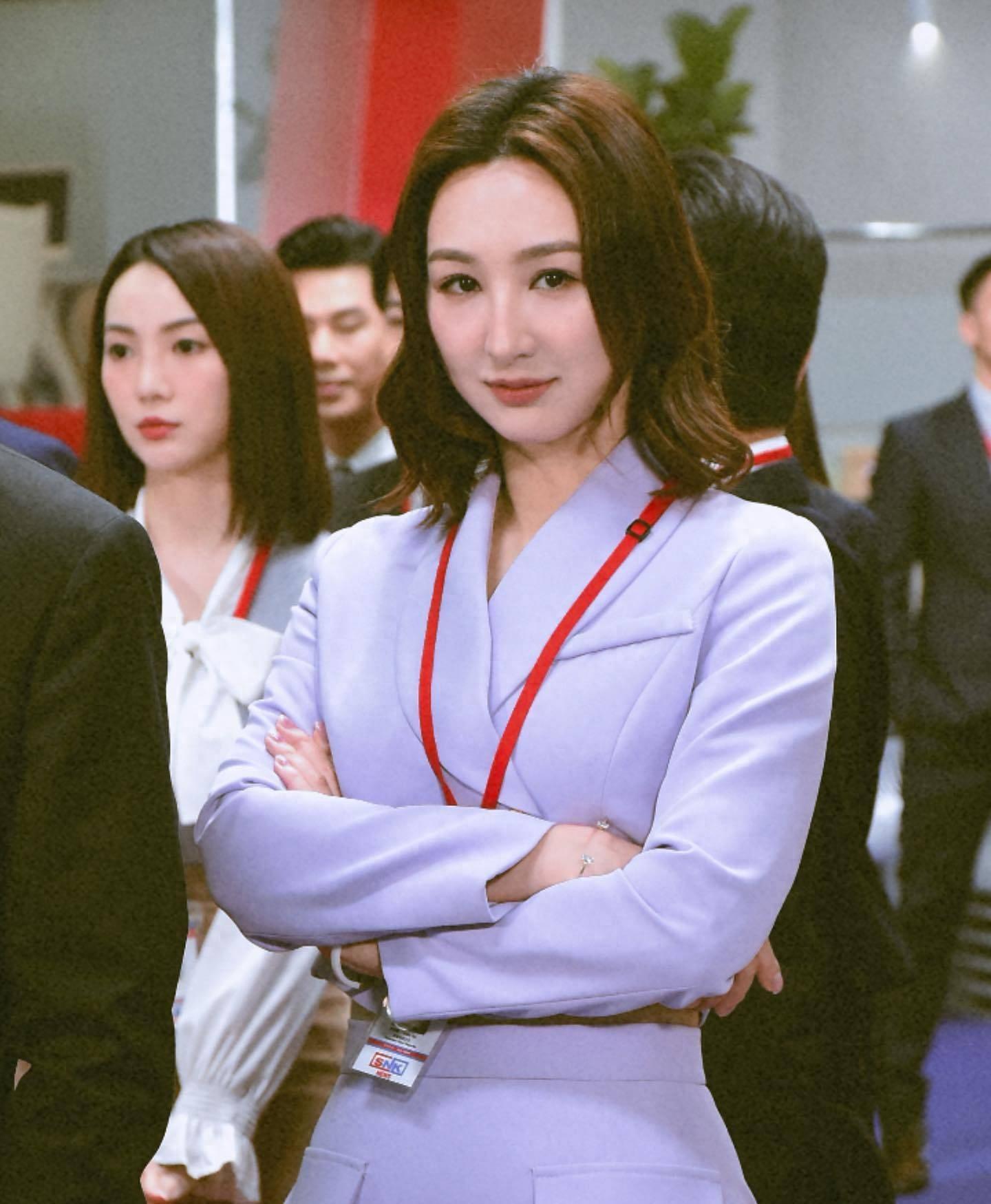 高海宁:从花瓶到紫荆侠,演技与突破的完美融合 近期,tvb台庆剧《新闻