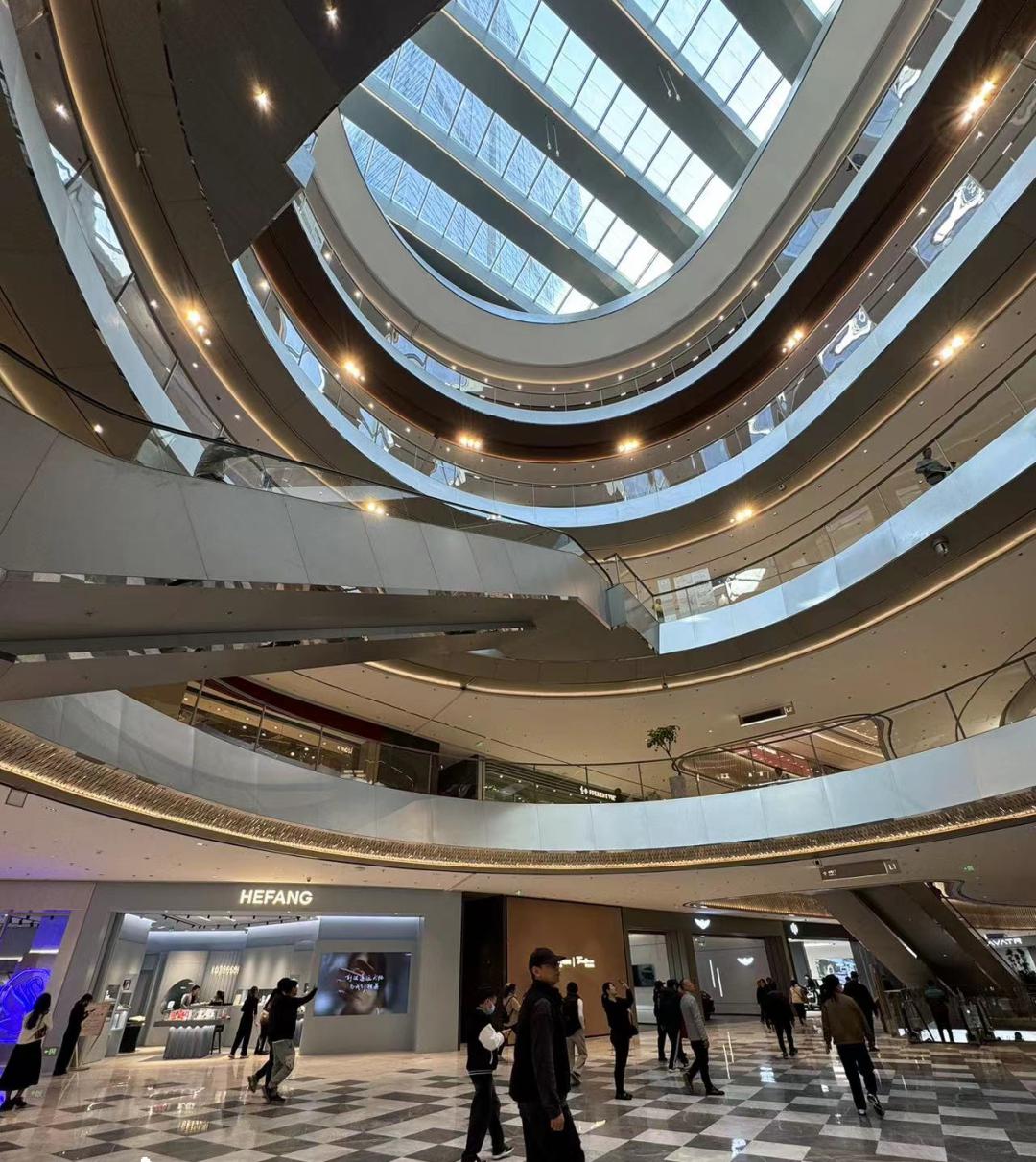 温州滨江万象城:温州商业新地标 超高层地标 温州滨江万象城是一座约